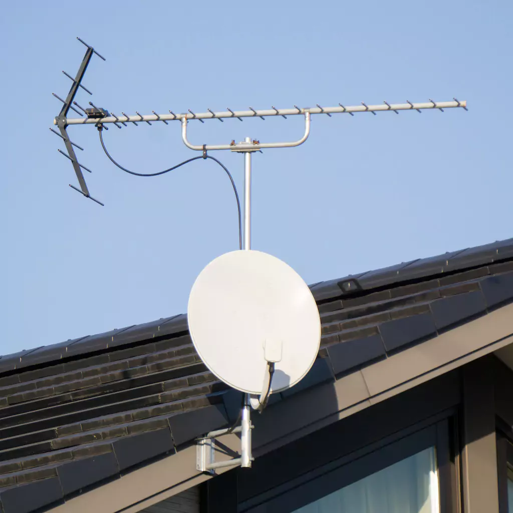 TV antenna on a Perth roof